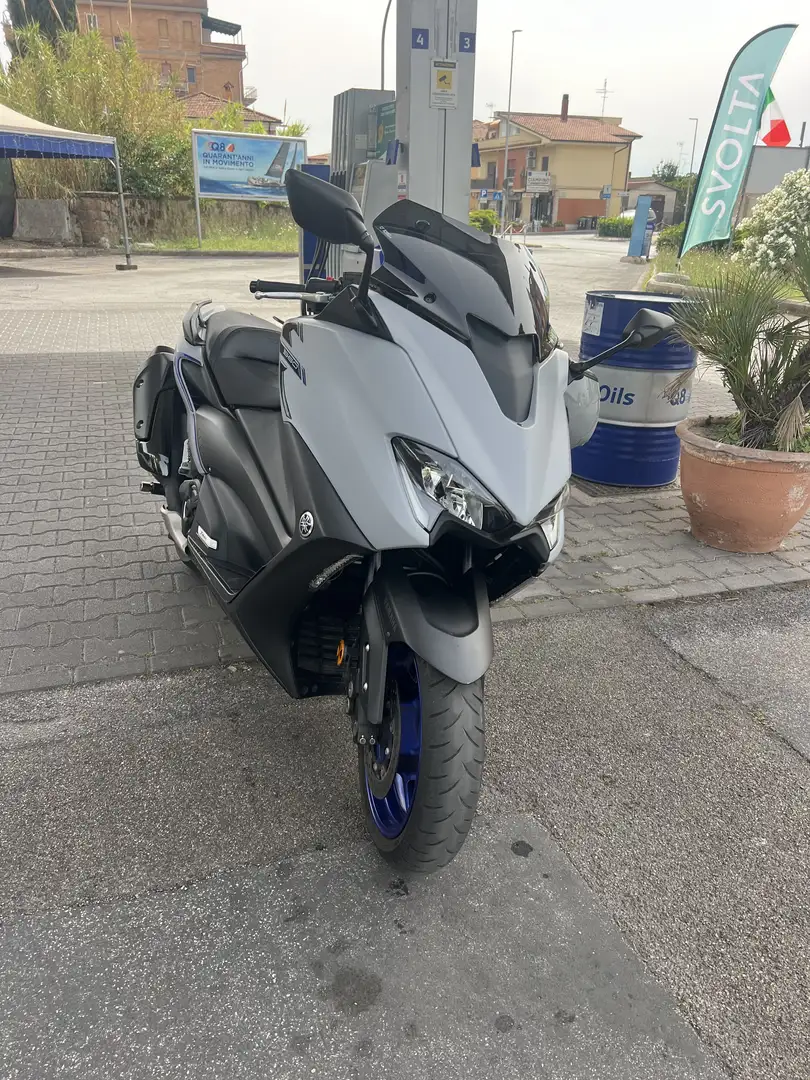 Yamaha TMAX 560 Icon Grey - 2