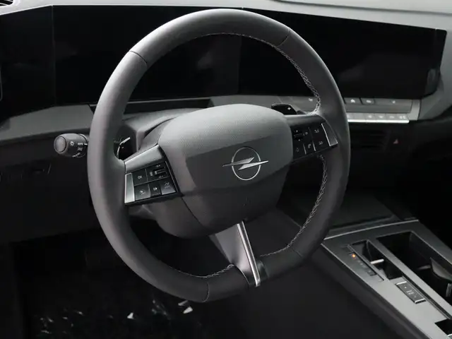 Opel Astra view 9
