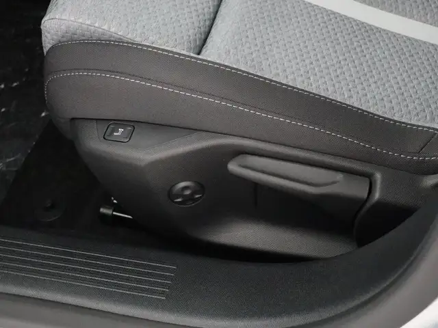 Opel Astra view 12