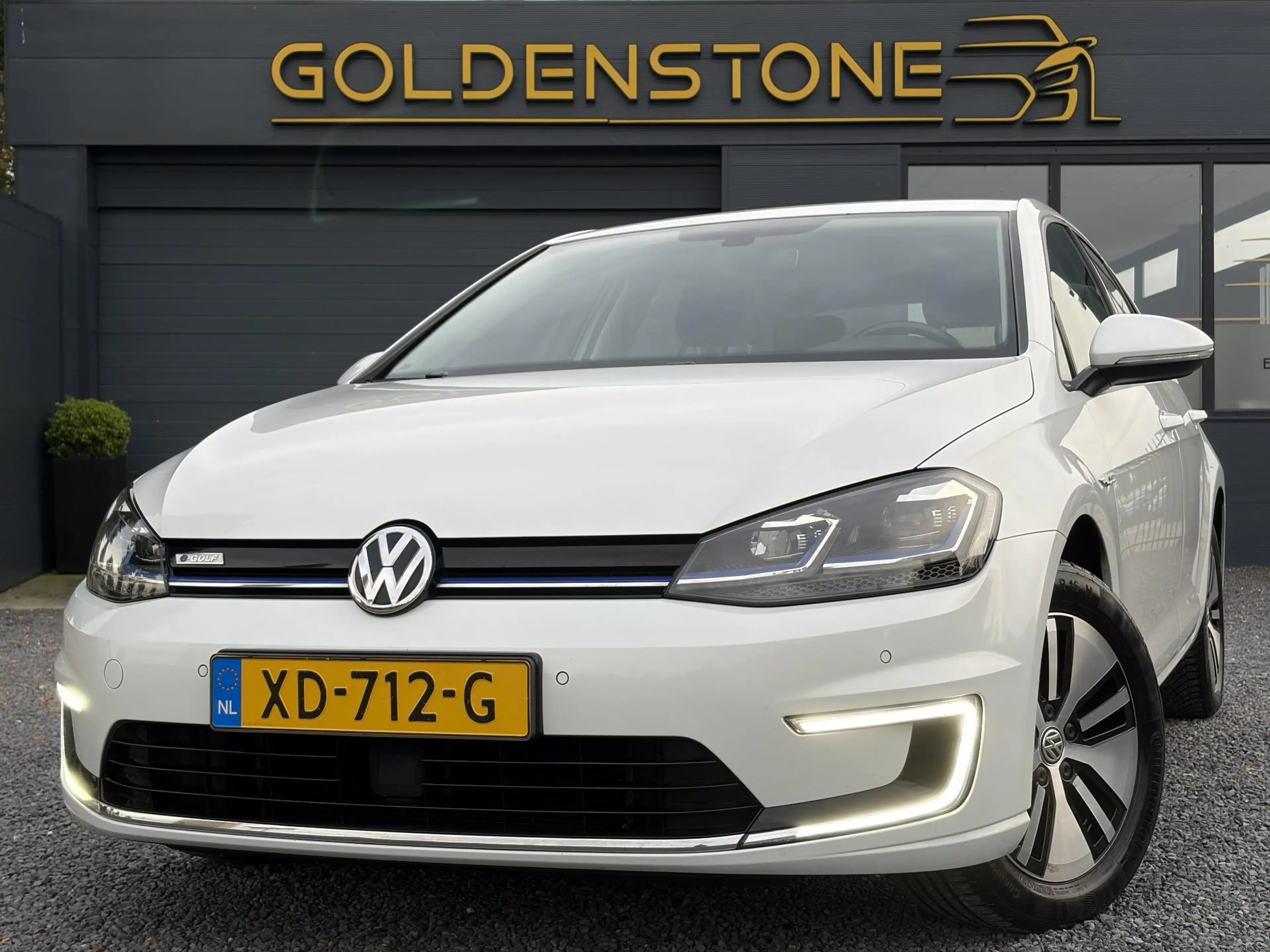 Volkswagen e-Golf e-Golf ✓SOH 85,18 %✓2e Eigenaar✓Carplay✓Navi✓Clima