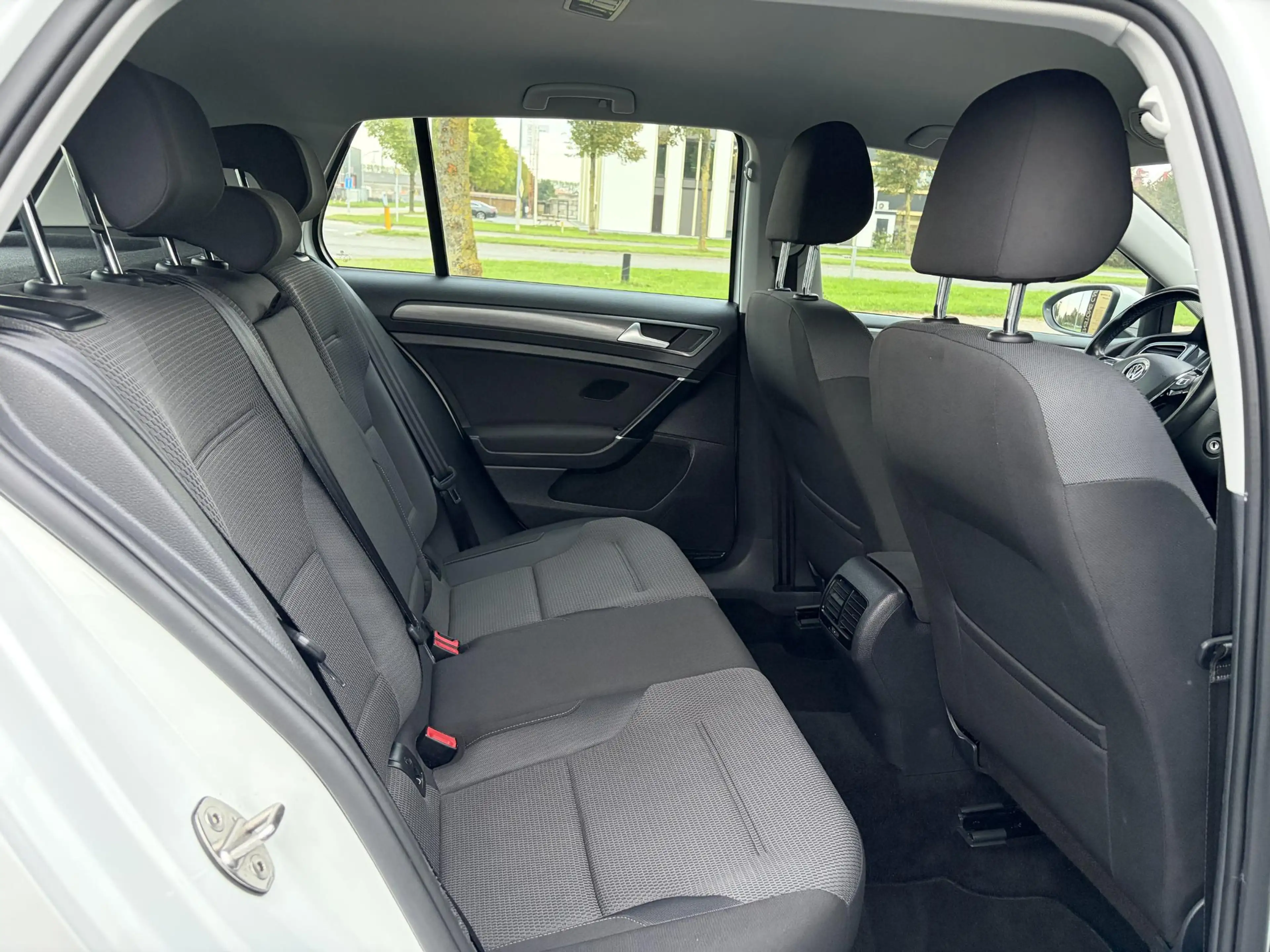 Volkswagen e-Golf e-Golf ✓SOH 85,18 %✓2e Eigenaar✓Carplay✓Navi✓Clima — photo 14