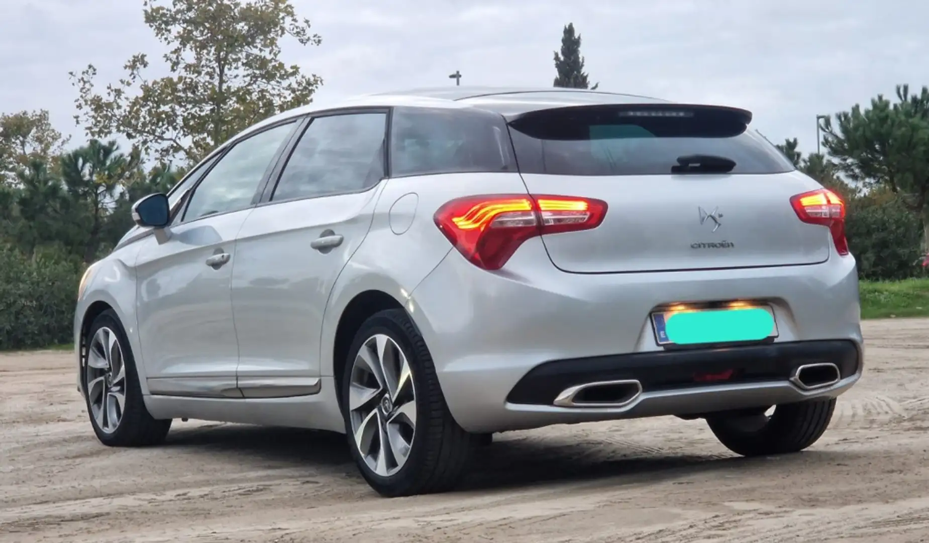 Citroen DS5 2.0HDi Design 160 Plateado - 2