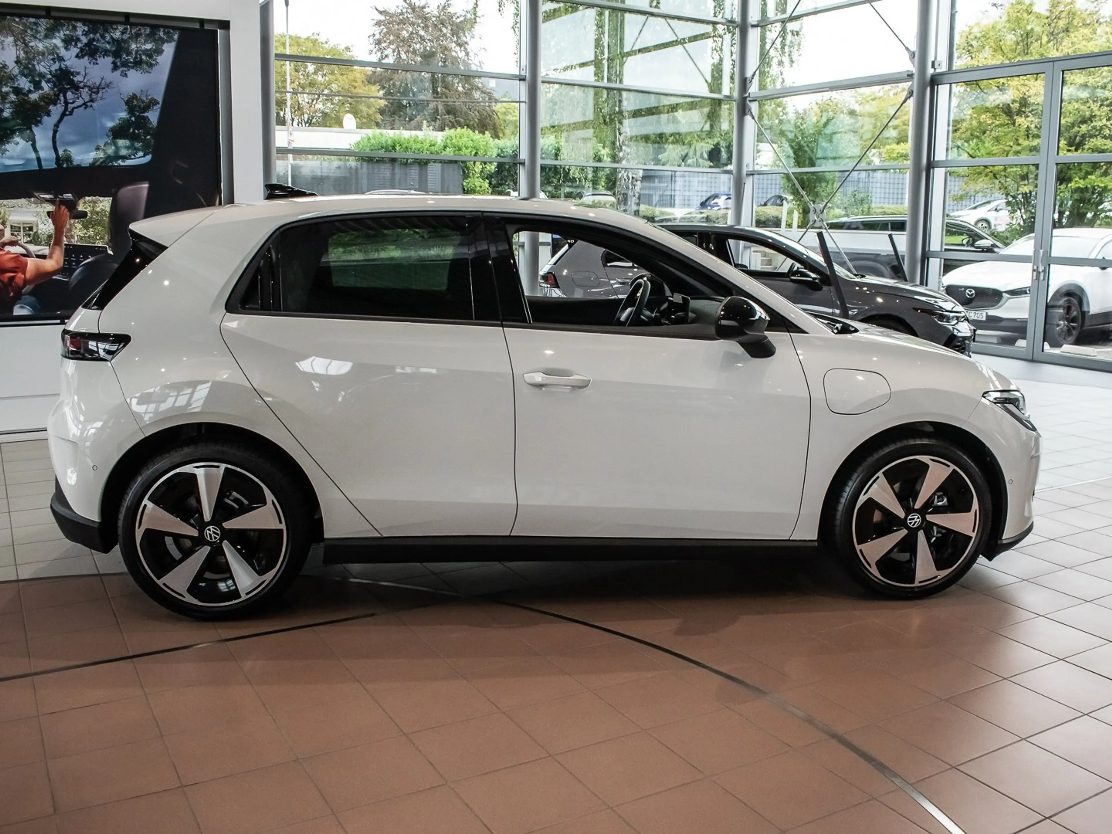 Volkswagen ID. Polo Style 52 kWh 1-Gang-Automatik 360/LED/SD — photo 5