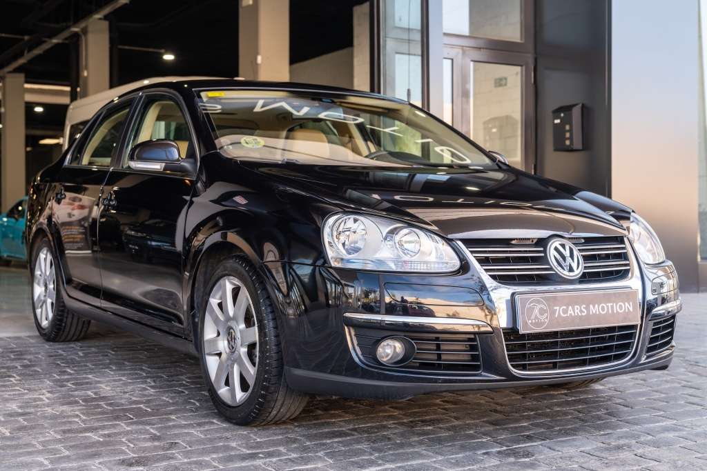 Volkswagen Jetta 2.0TDI Advance - foto 1