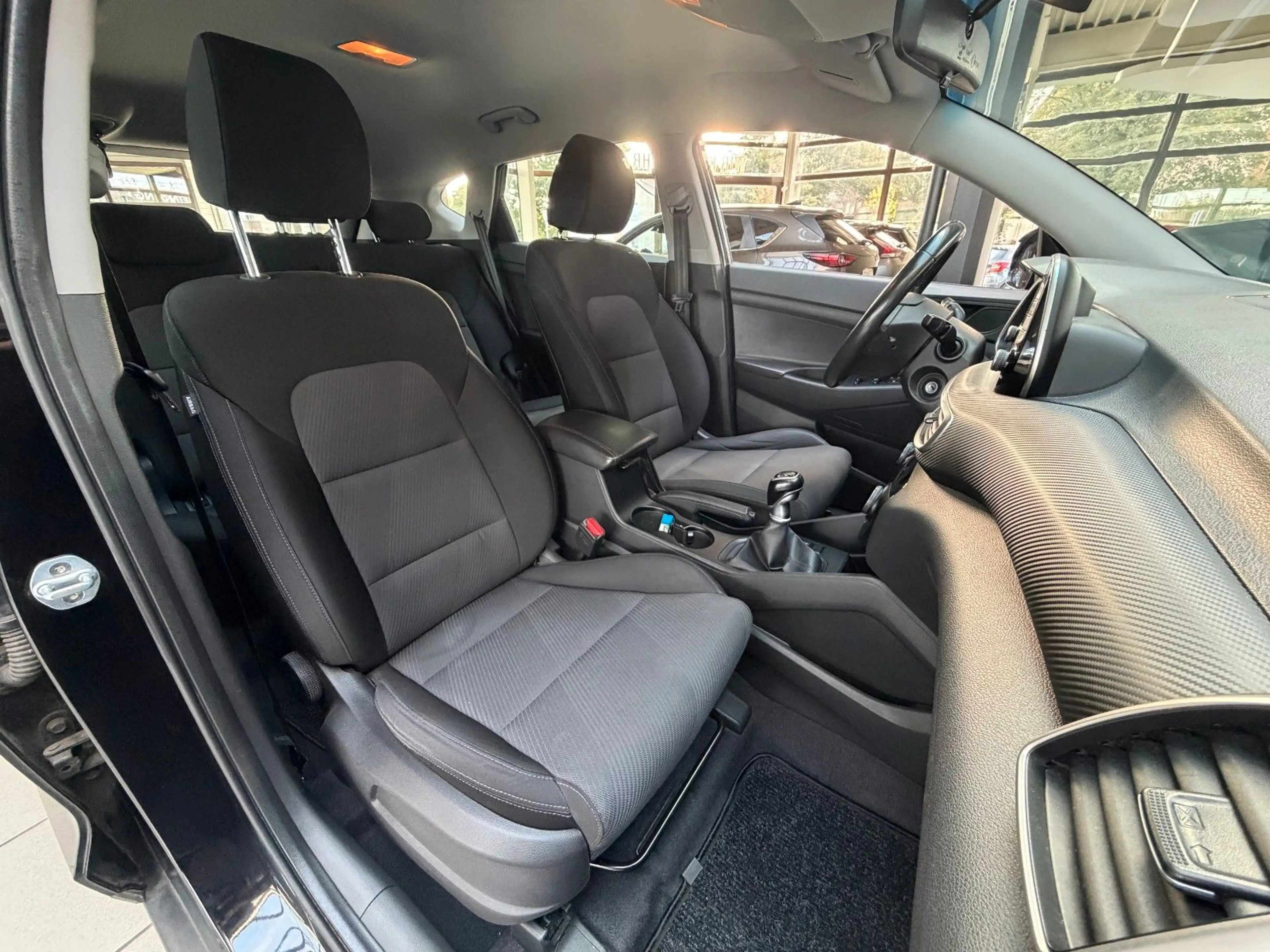 Hyundai TUCSON 1.6 T-GDI  Kamera, Klima, Garantie. — photo 13
