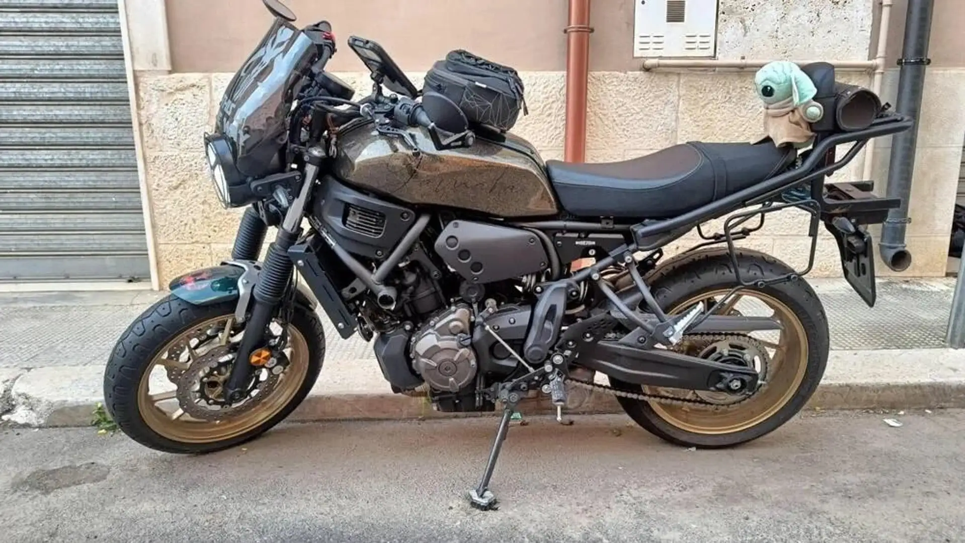 Yamaha XSR 700 Negro - 2