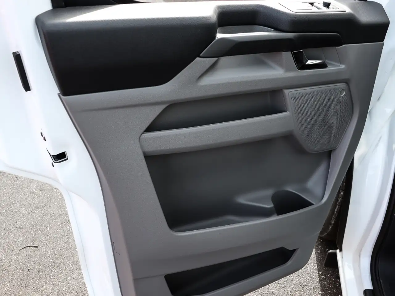 Ford Tourneo Custom Titanium L1 170PS Auto. Standheizung Leder 10