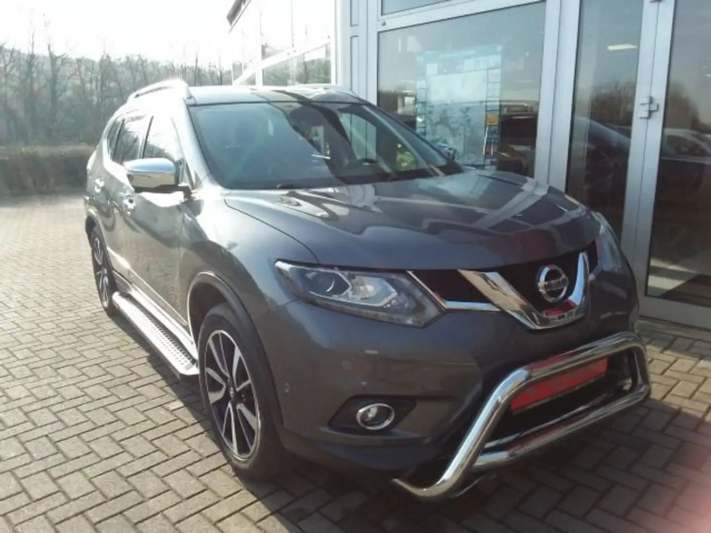 Nissan X-Trail 1.6 dCi 4x2 Tekna Grau - 2