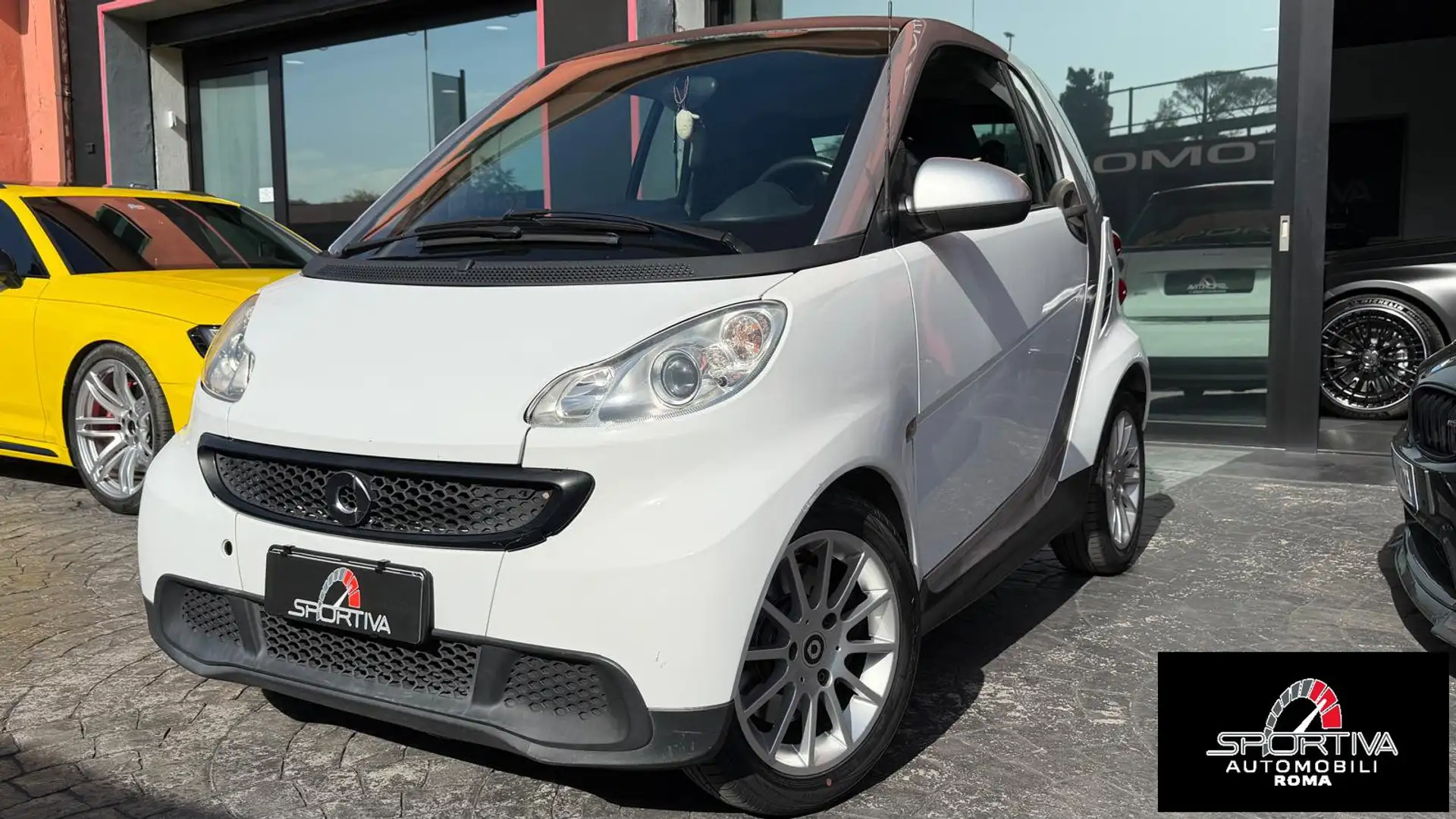 smart forTwo SERVOSTERZO CARPLAY NAVI PELLE fortwo 1000 62 kW Blanc - 1