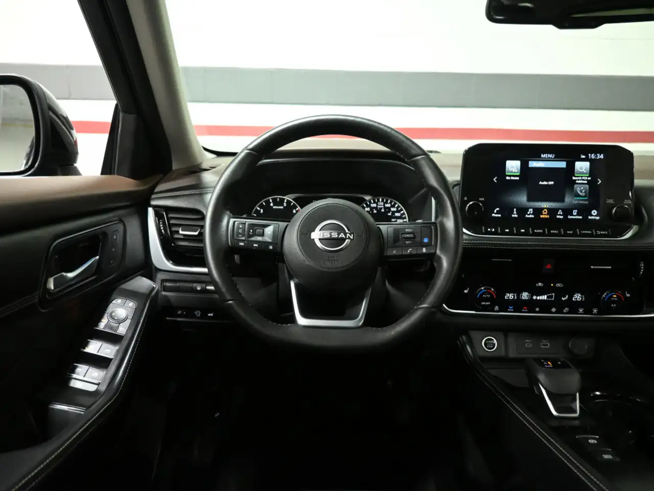 Nissan Rogue снимка Nissan Rogue