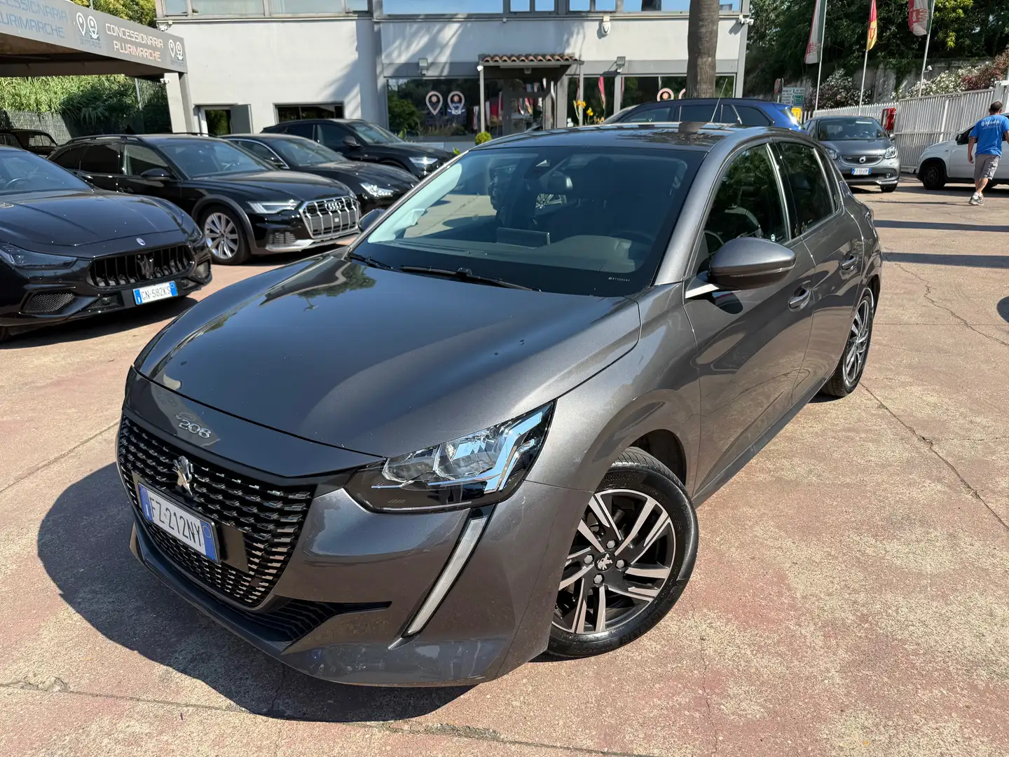Peugeot 208 208 II 2019 1.2 puretech Allure s Grijs - 2