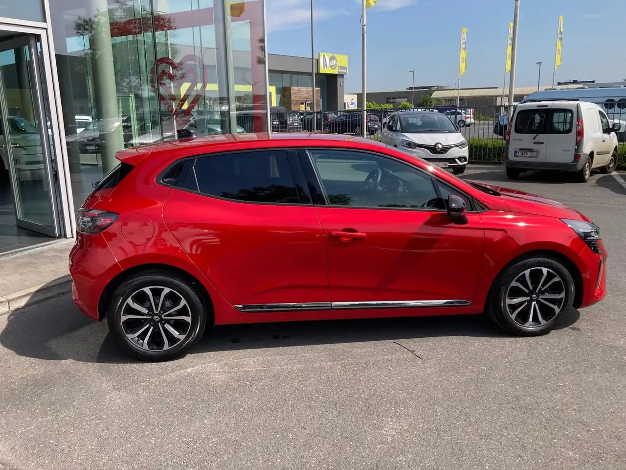 Renault Clio Techno TCe 90 garantie tot 26.06.2029, миниатюра 7