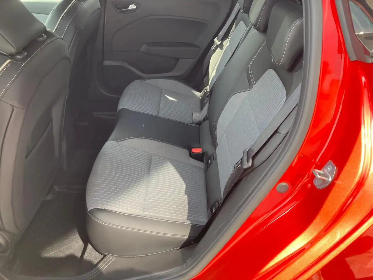 Renault Clio Techno TCe 90 garantie tot 26.06.2029, миниатюра 14