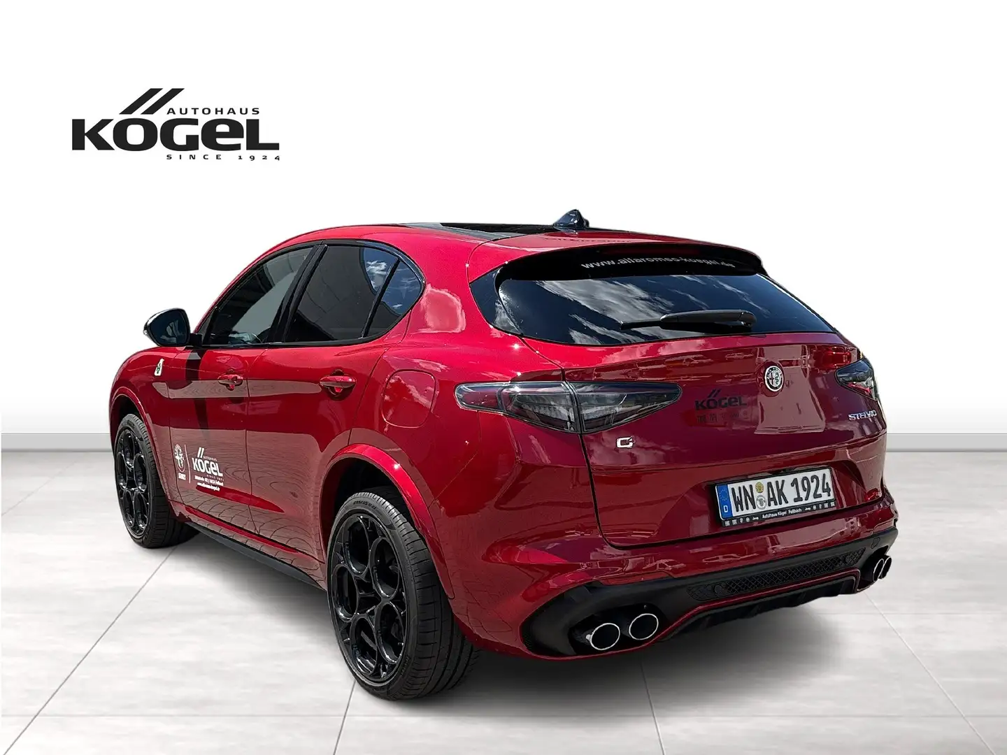 Alfa Romeo Stelvio Quadrifoglio Q4 2.9 V6 520 PS Rot - 2
