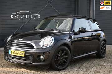 3-Deurs 1.6 Panodak, Carplay, Stoelverwarming, Goe