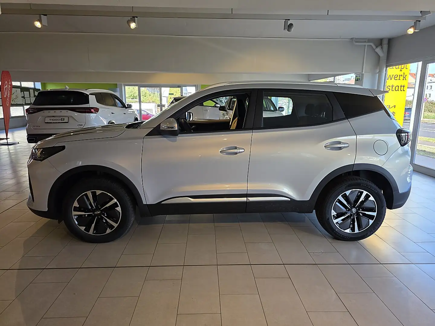 Chery Tiggo 4 HEV Comfort Silber - 2