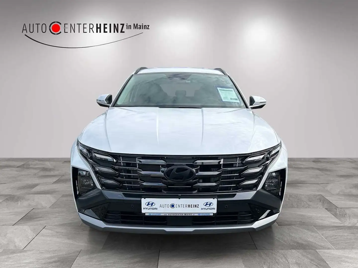 Hyundai TUCSON Diesel 1.6 CRDi 48V-Hybrid 2WD DCT Trend Белый - 2