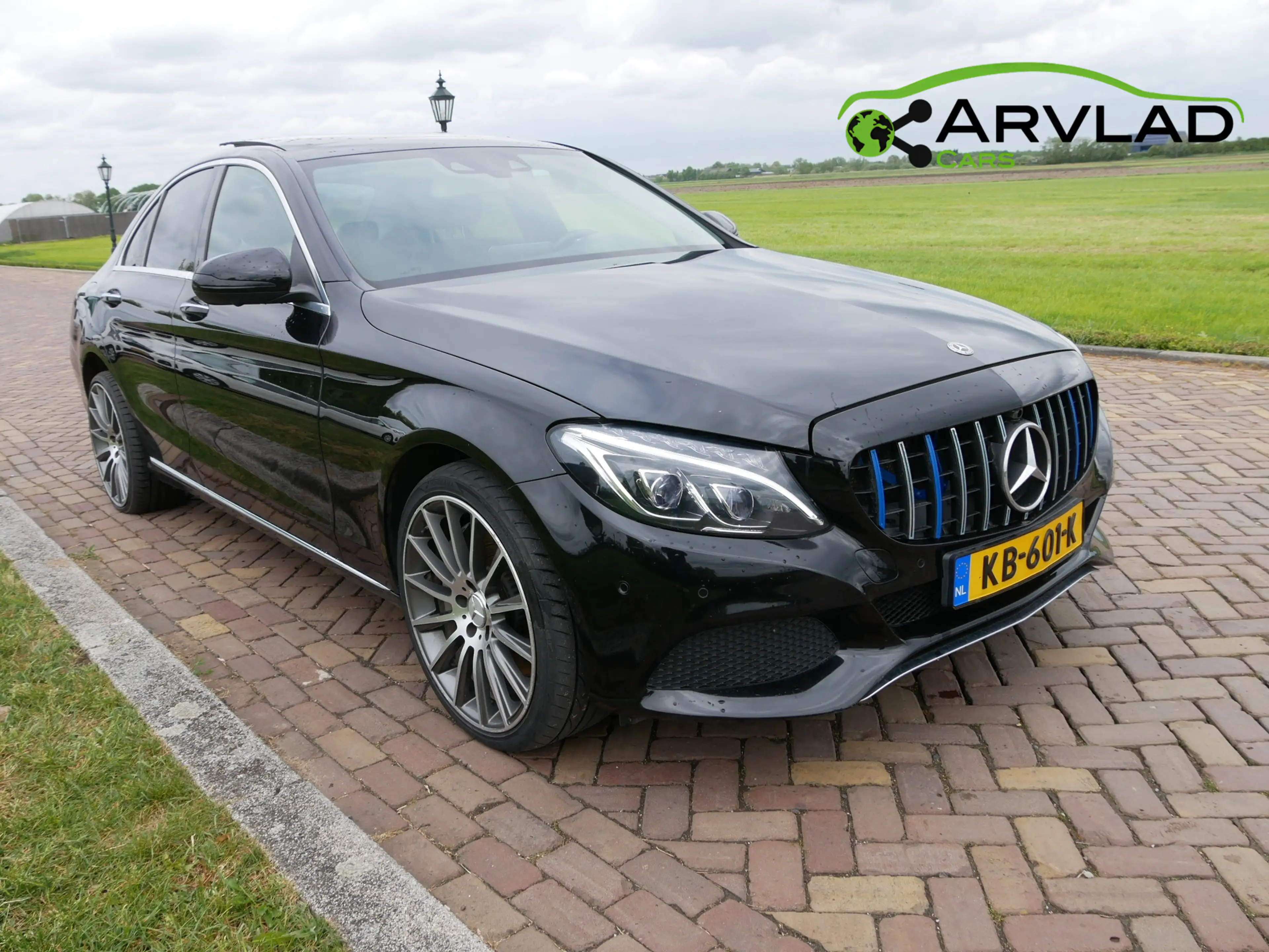 Mercedes-Benz C 350 e Lease Edition PANO BURMESTER ** 11999 NETTO **