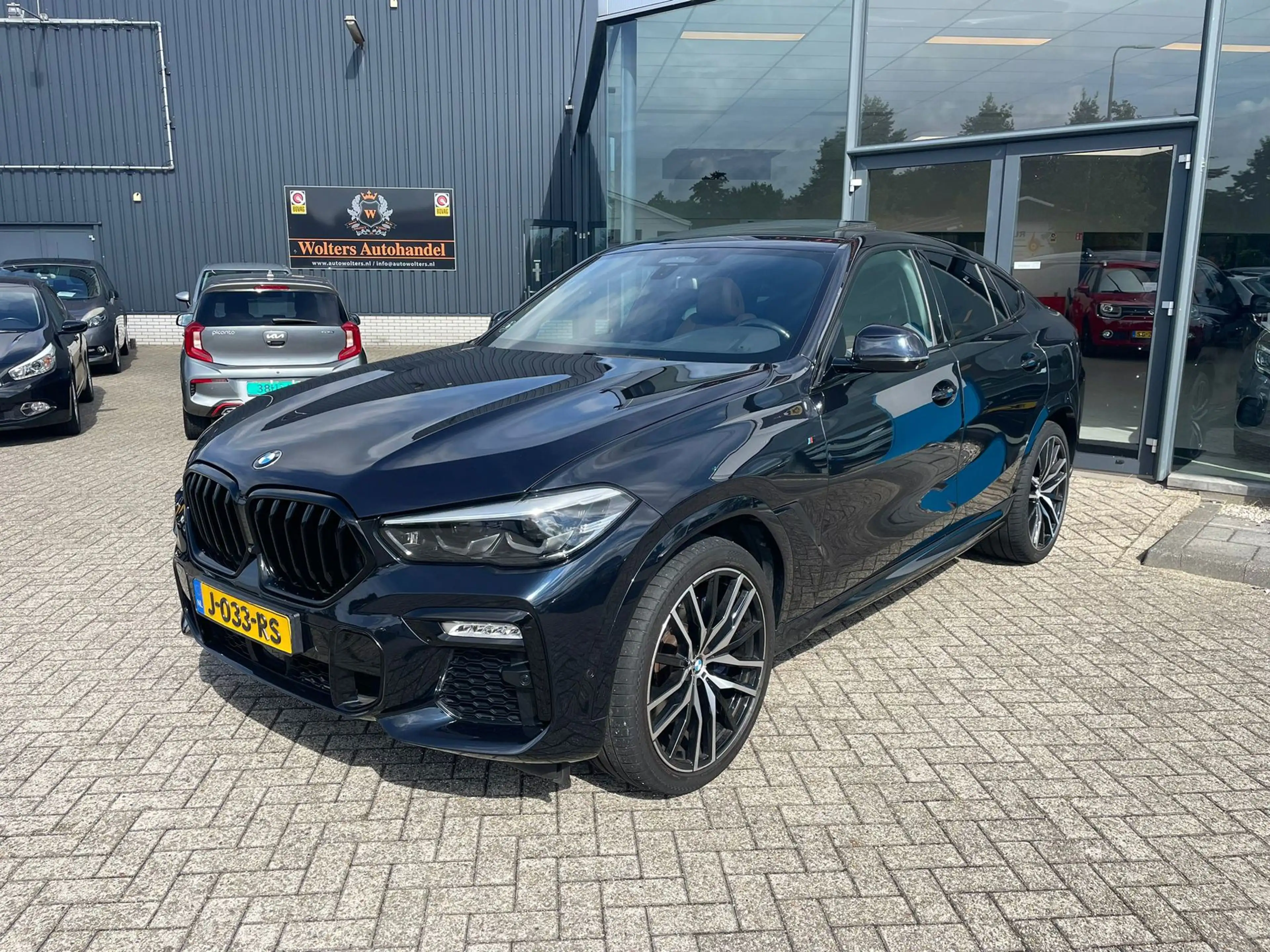 BMW X6 XDrive30d High Executive — photo 6