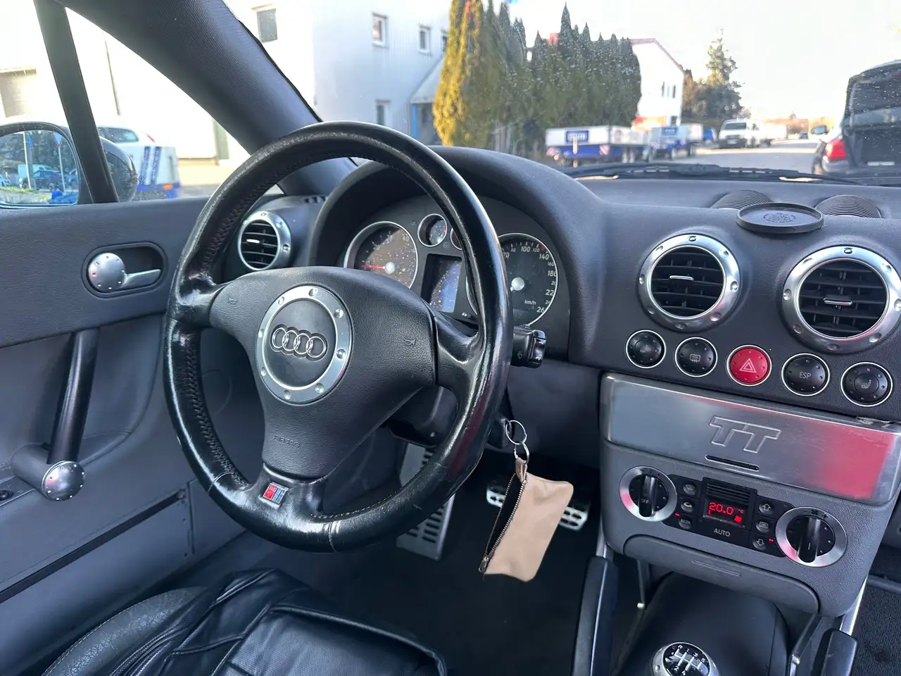 Audi TT Coupe 1.8 T, foto 4