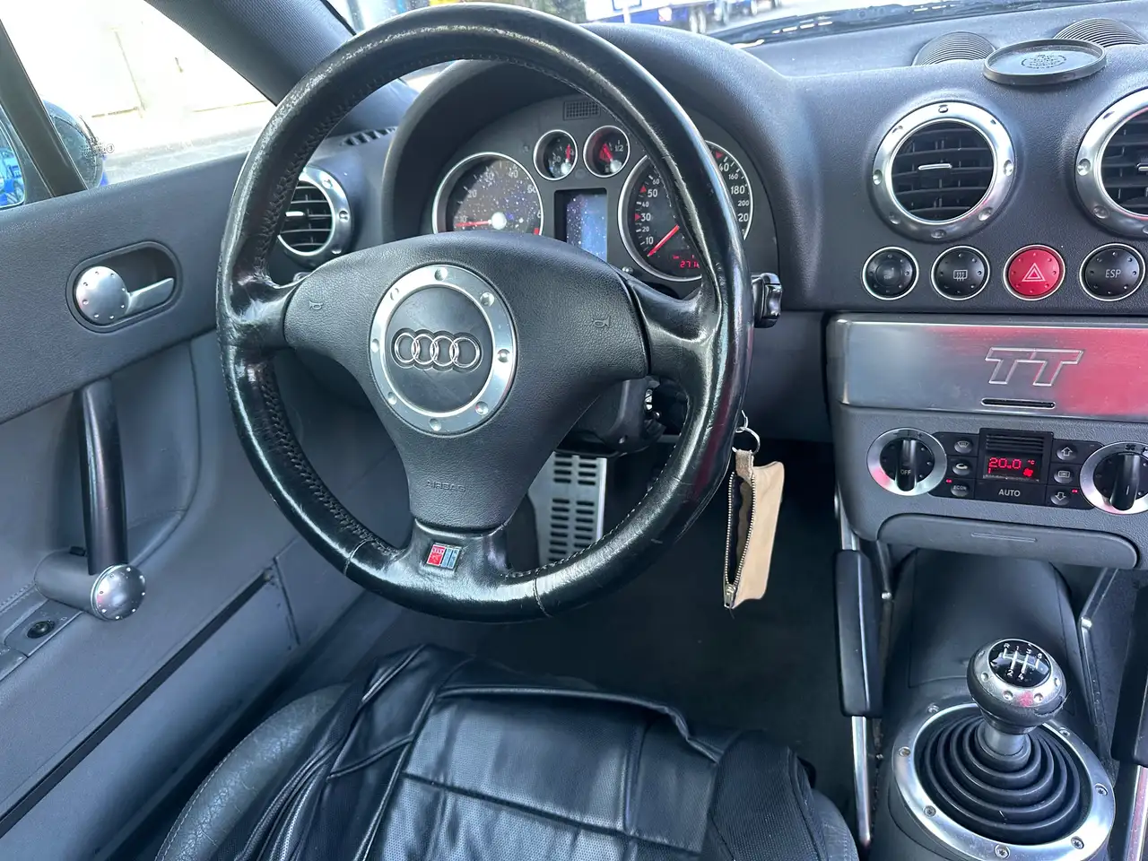 Audi TT Coupe 1.8 T, foto 8