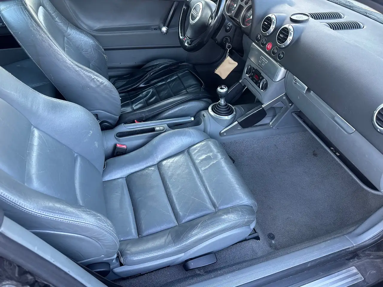 Audi TT Coupe 1.8 T, foto 3