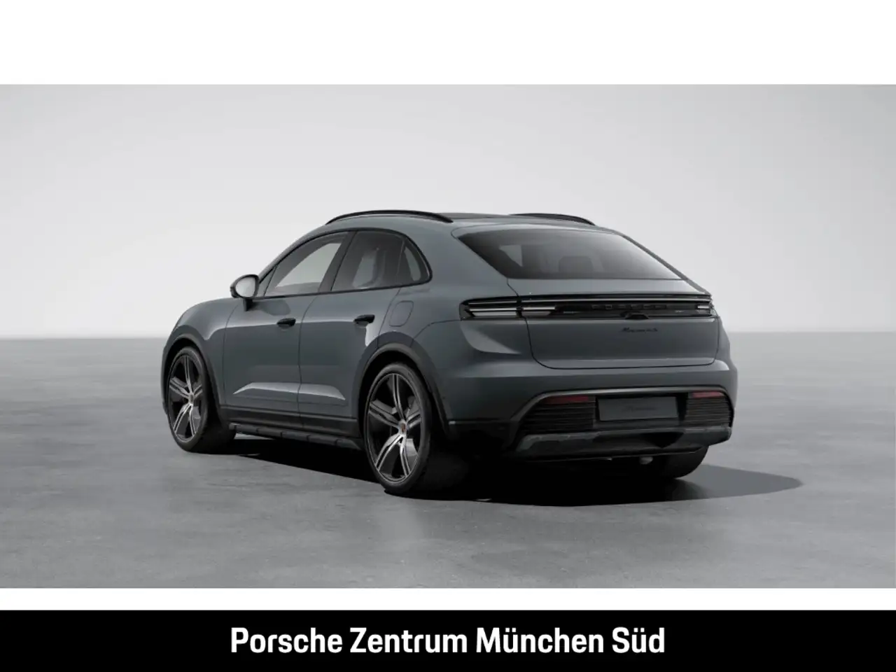 Porsche Macan 4S Burmester Luftfederung Surround View 3