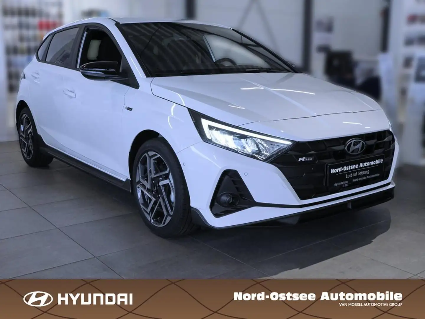 Hyundai i20 N Line AssiP SmartP BOSE CarPlay Navi SHZ Blanc - 2