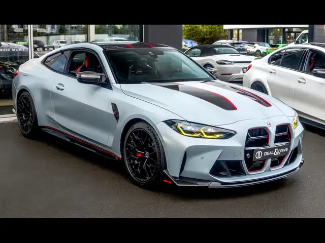 BMW M4 view 6
