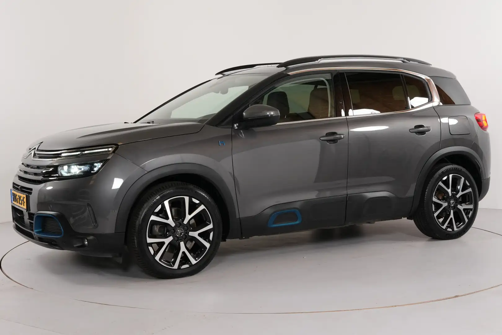 Citroen C5 Aircross 1.6 PHEV 225pk | Panorama | Memory | Adaptive | Na Grijs - 2