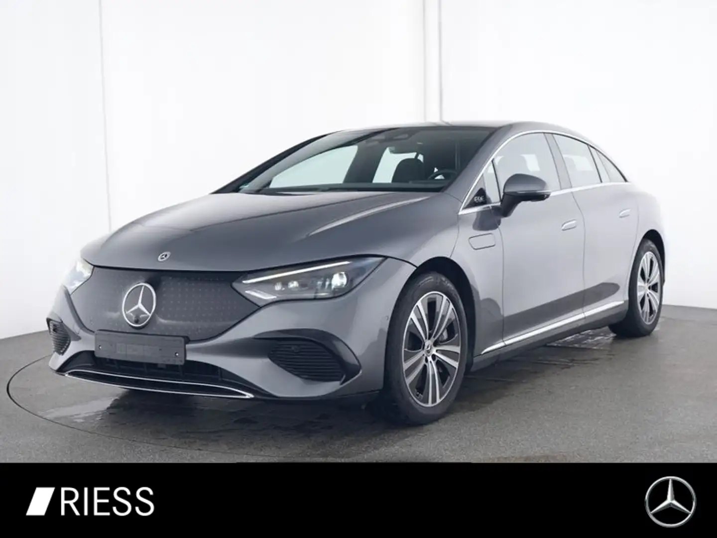 Mercedes-Benz EQE 300 Electric Art Distr WPumpe Pano Keyless Gris - 1