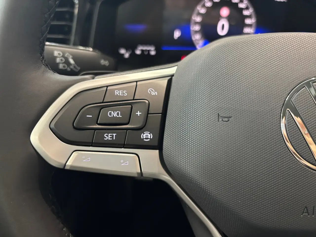 Volkswagen Polo Citadine 5 portes — photo 16