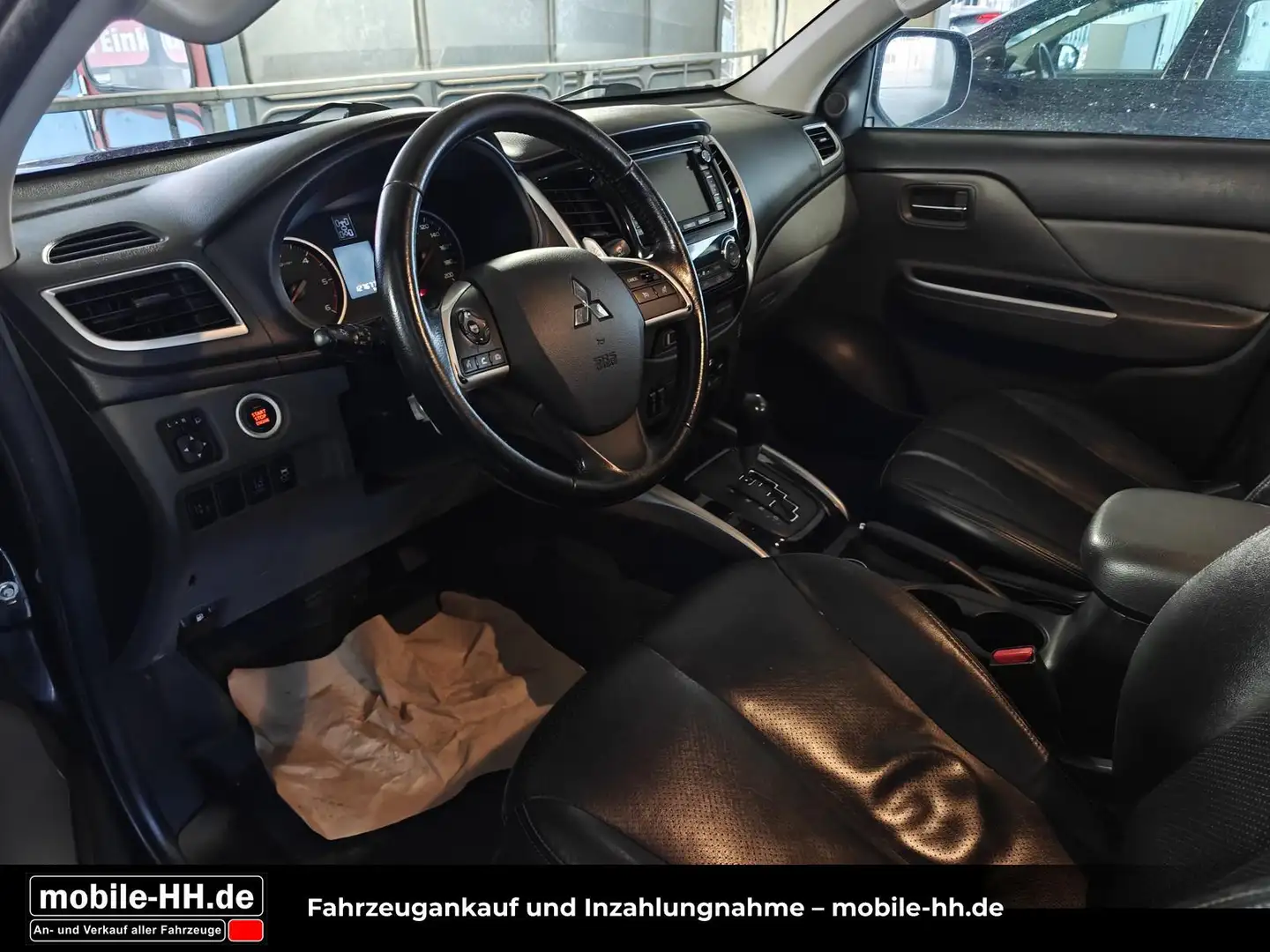 Mitsubishi L200 Top Doppelkabine 4WD*KAMERA*SDHZG* Schwarz - 2