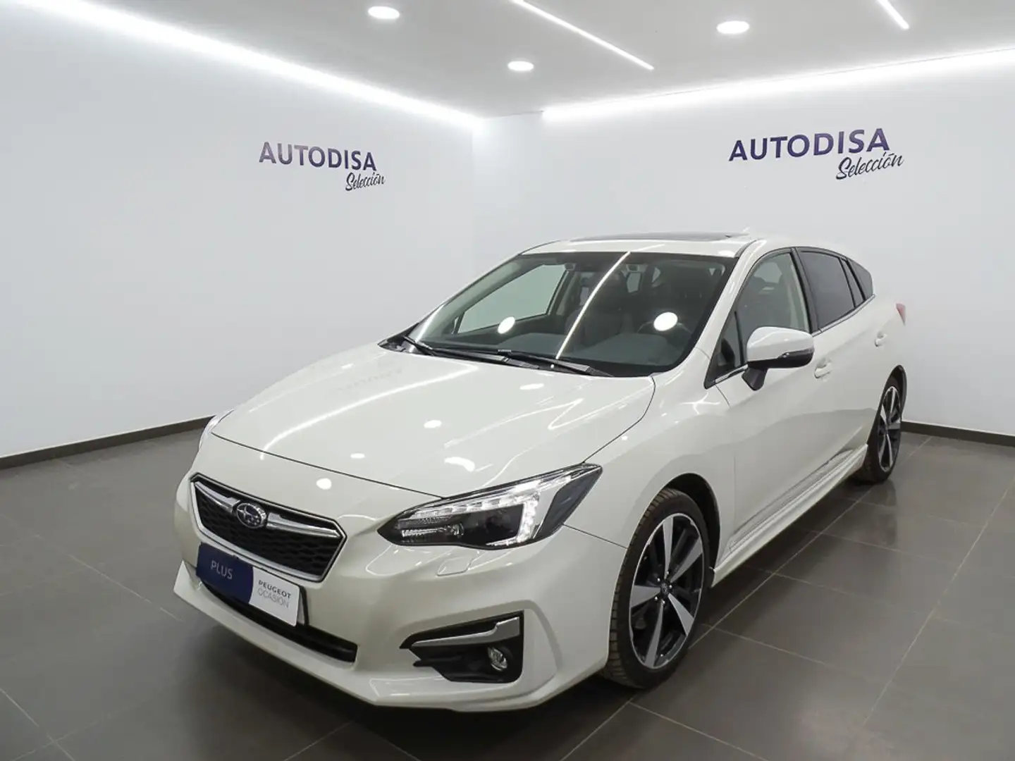 Subaru Impreza 1.6 Executive Lineartronic Білий - 1