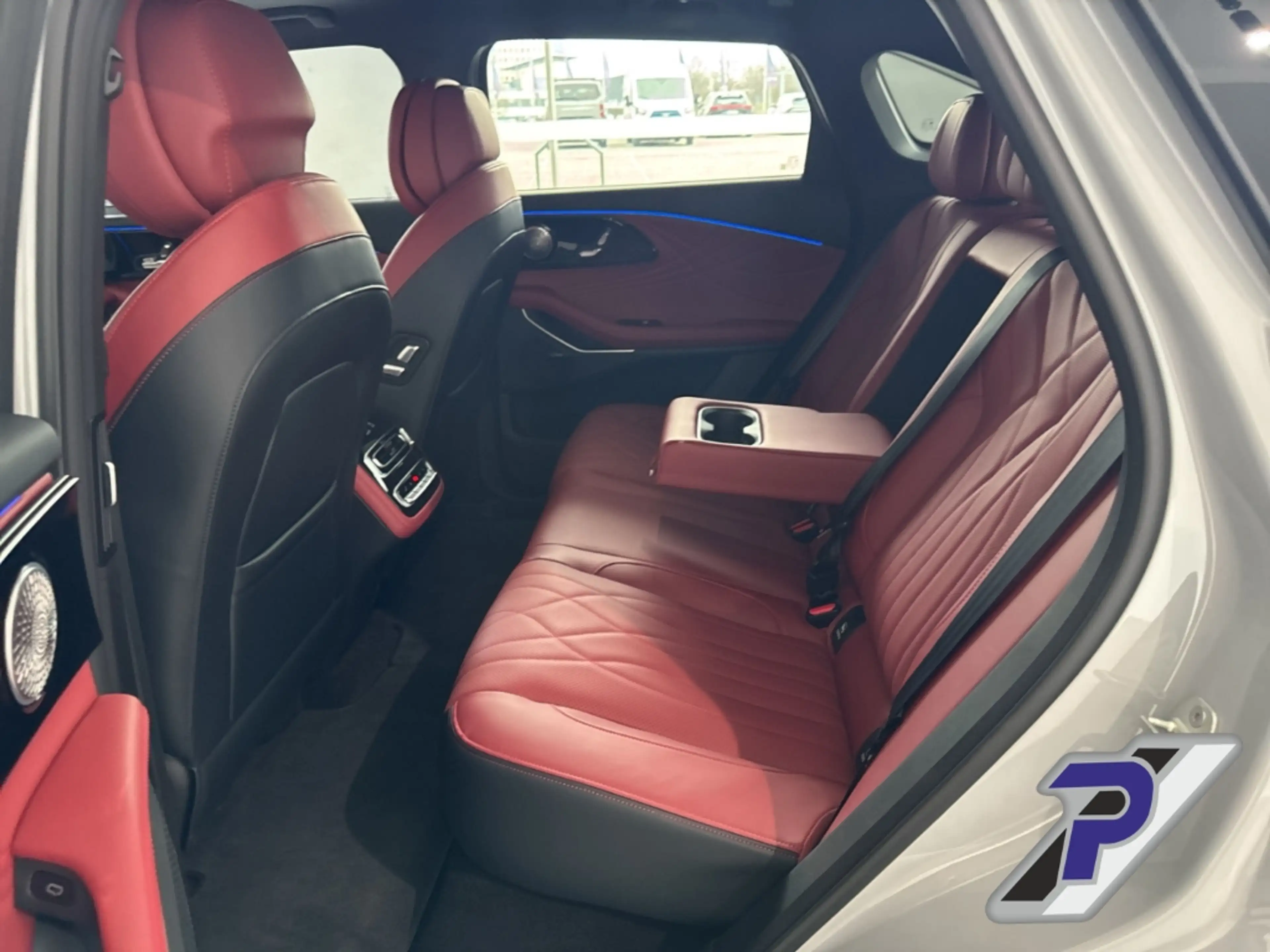 Omoda 9 Omoda 09 PHEV SUPER-HYBRID PREMIUM-SUV 4X4 PANODAC — photo 13
