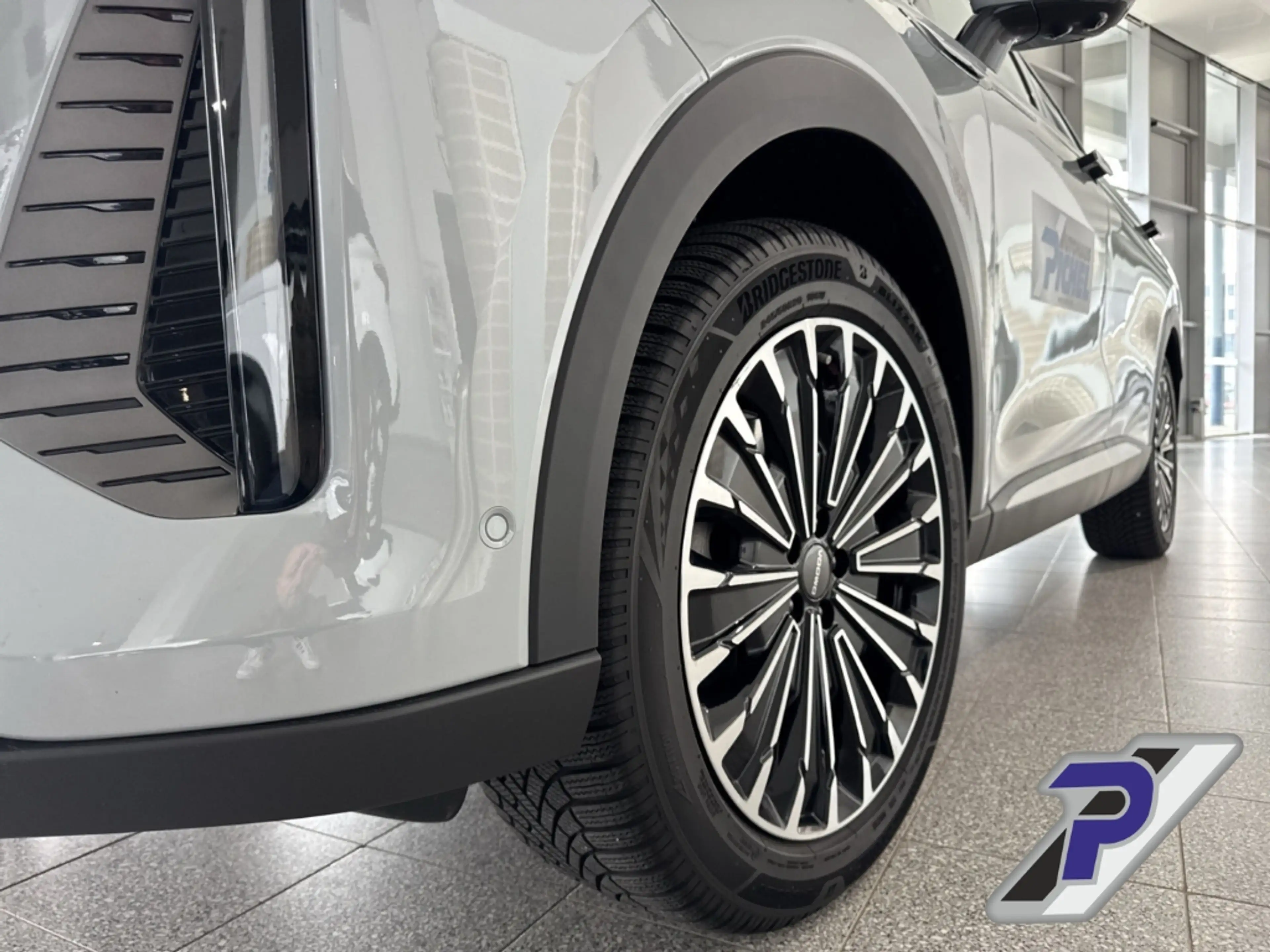 Omoda 9 Omoda 09 PHEV SUPER-HYBRID PREMIUM-SUV 4X4 PANODAC — photo 9