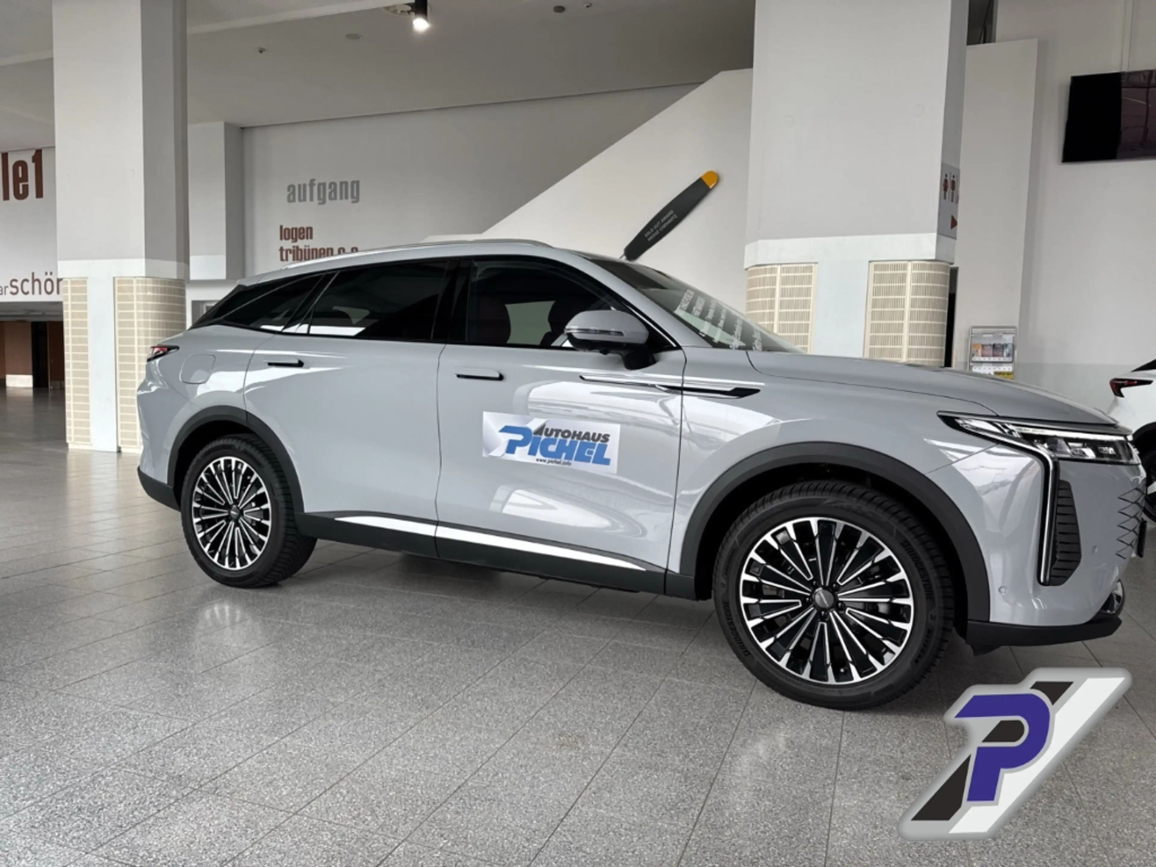 Omoda 9 Omoda 09 PHEV SUPER-HYBRID PREMIUM-SUV 4X4 PANODAC — photo 6