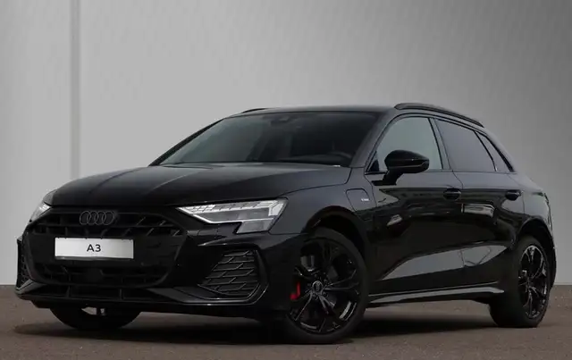 Audi A3 45 Tfsi  / 2x S-line / Black pack /  Uff Audi 🇩🇪