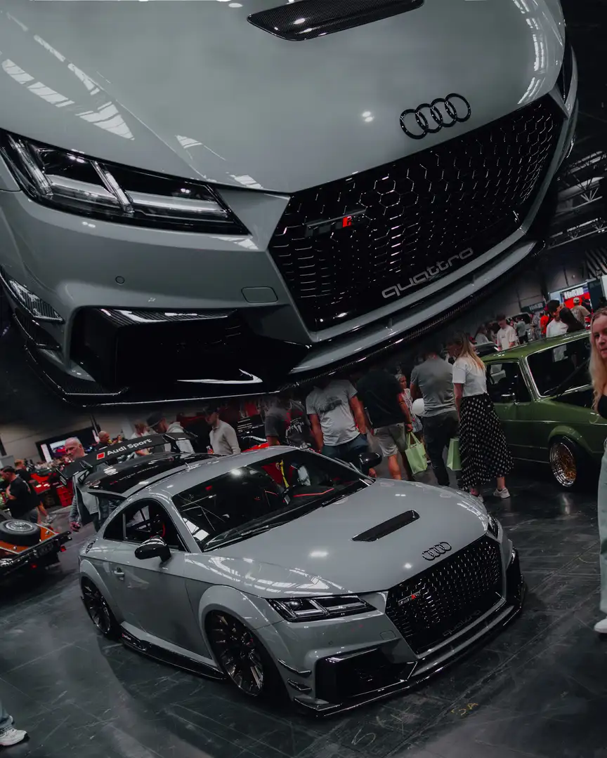 Audi TT RS Coupe - 1