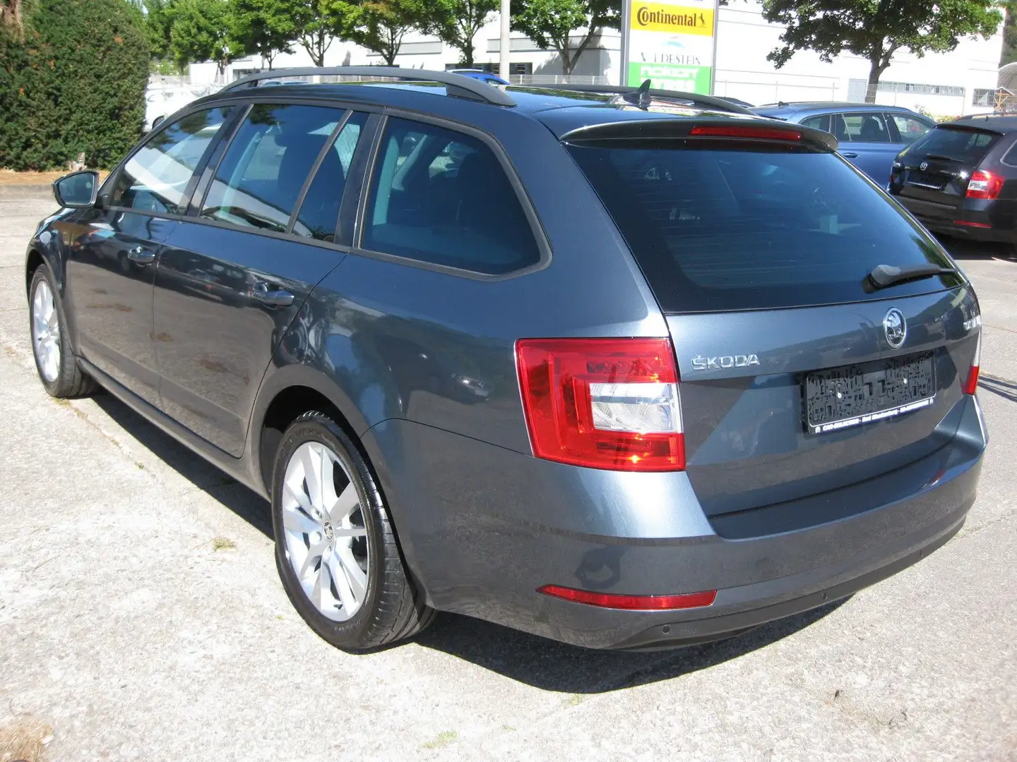 Skoda Octavia Combi**Paket Business Columbus** Gris - 2