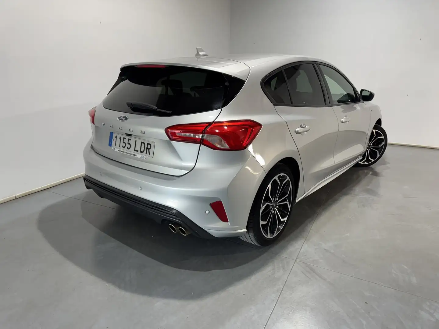 Ford Focus 1.0 Ecoboost ST Line 125 Plateado - 2