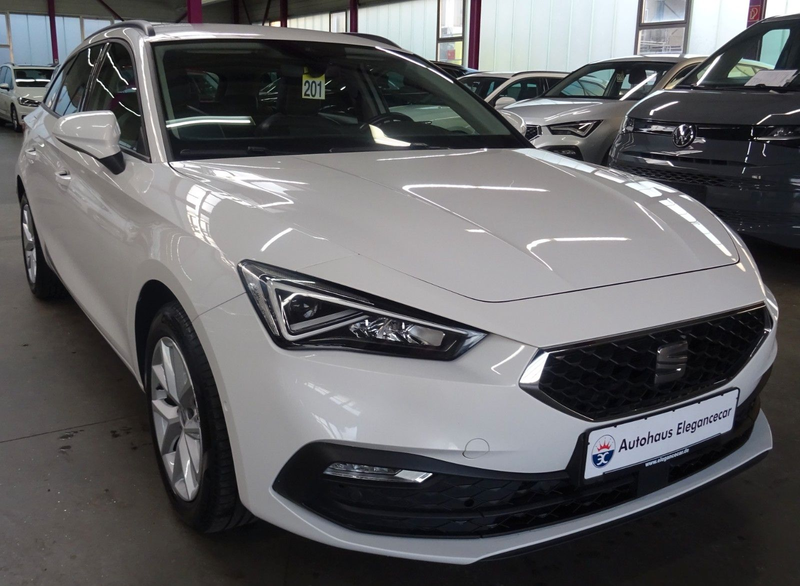 SEAT Leon LEON ST 2.0 STYLE*AHK*ACC*CAM*KEY*LED* — photo 4