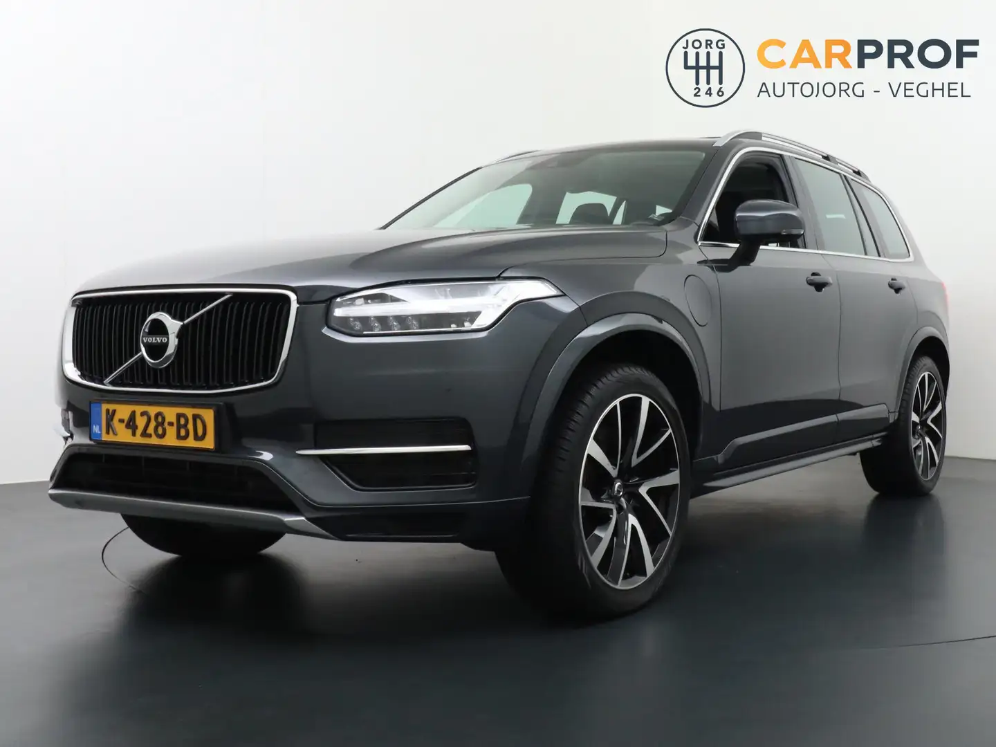 Volvo XC90 2.0 T8 Twin Engine AWD Momentum Panoramadak Trekha Grijs - 1