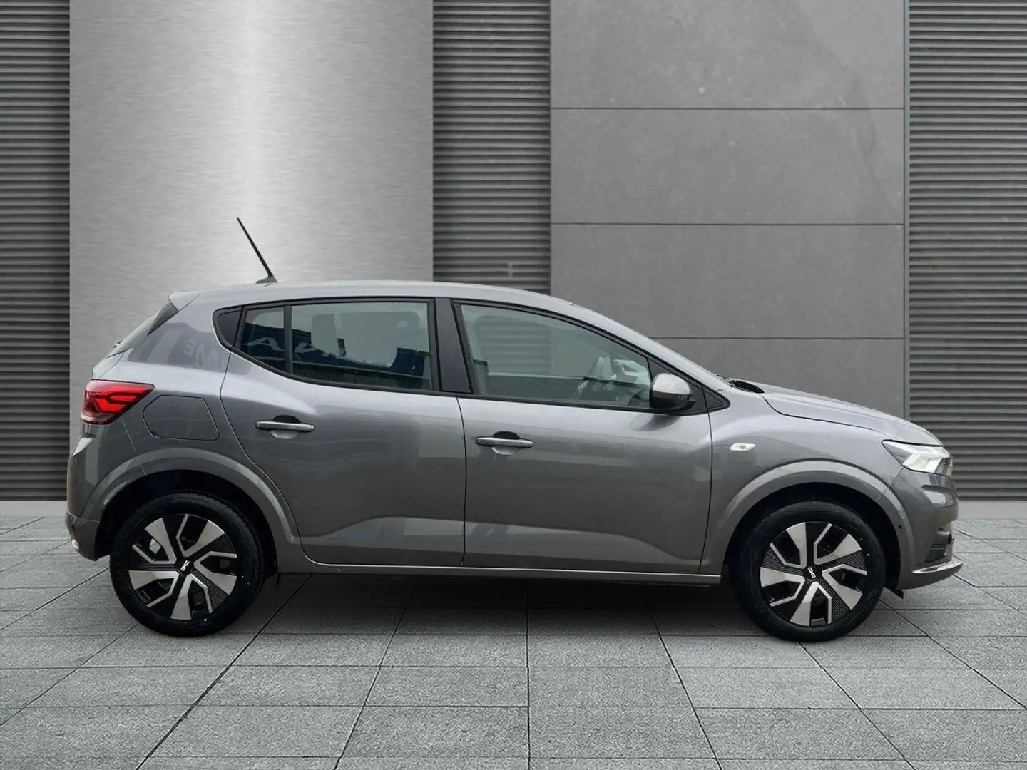 Dacia Sandero Expression LED+RFK+SHZ TCe 90 CVT 67 kW (91 PS)... Grau - 2