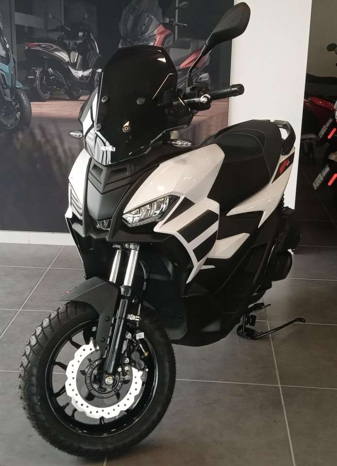 Aprilia SR GT 125 GT euro 5+