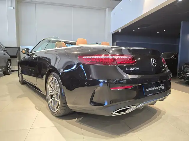 Mercedes-Benz E-Class view 9