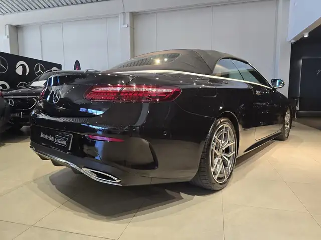 Mercedes-Benz E-Class view 7