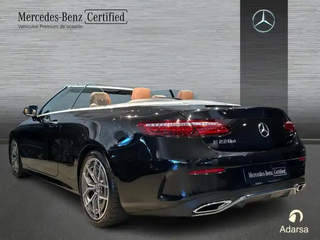 Mercedes-Benz E-Class view 4