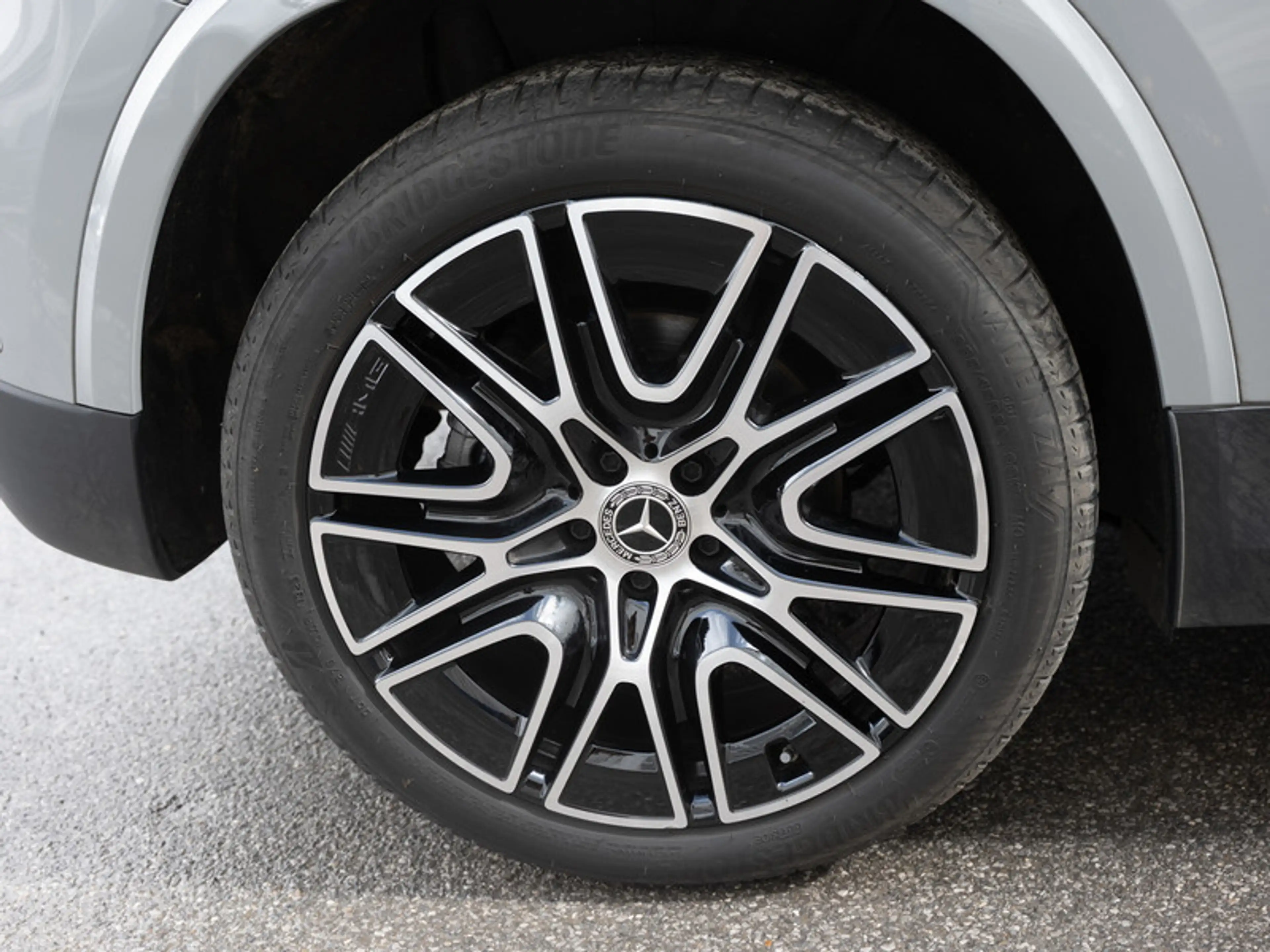 Mercedes-Benz GLA 220 d 4MATIC AMG-Sport+Pano+Distr+MLB+Night — photo 6