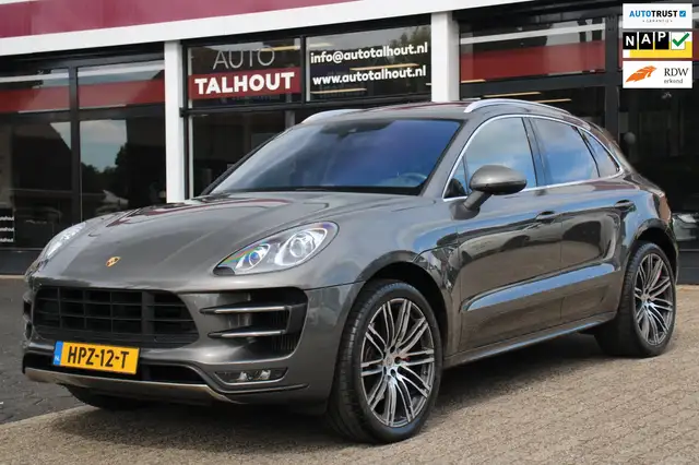 Porsche Macan 3.6 Turbo - SPORTCHRONO, PANO, LUCHTVERING, STOELK